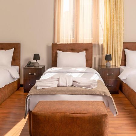 Valeria Hotel Tbilisi ภายนอก รูปภาพ