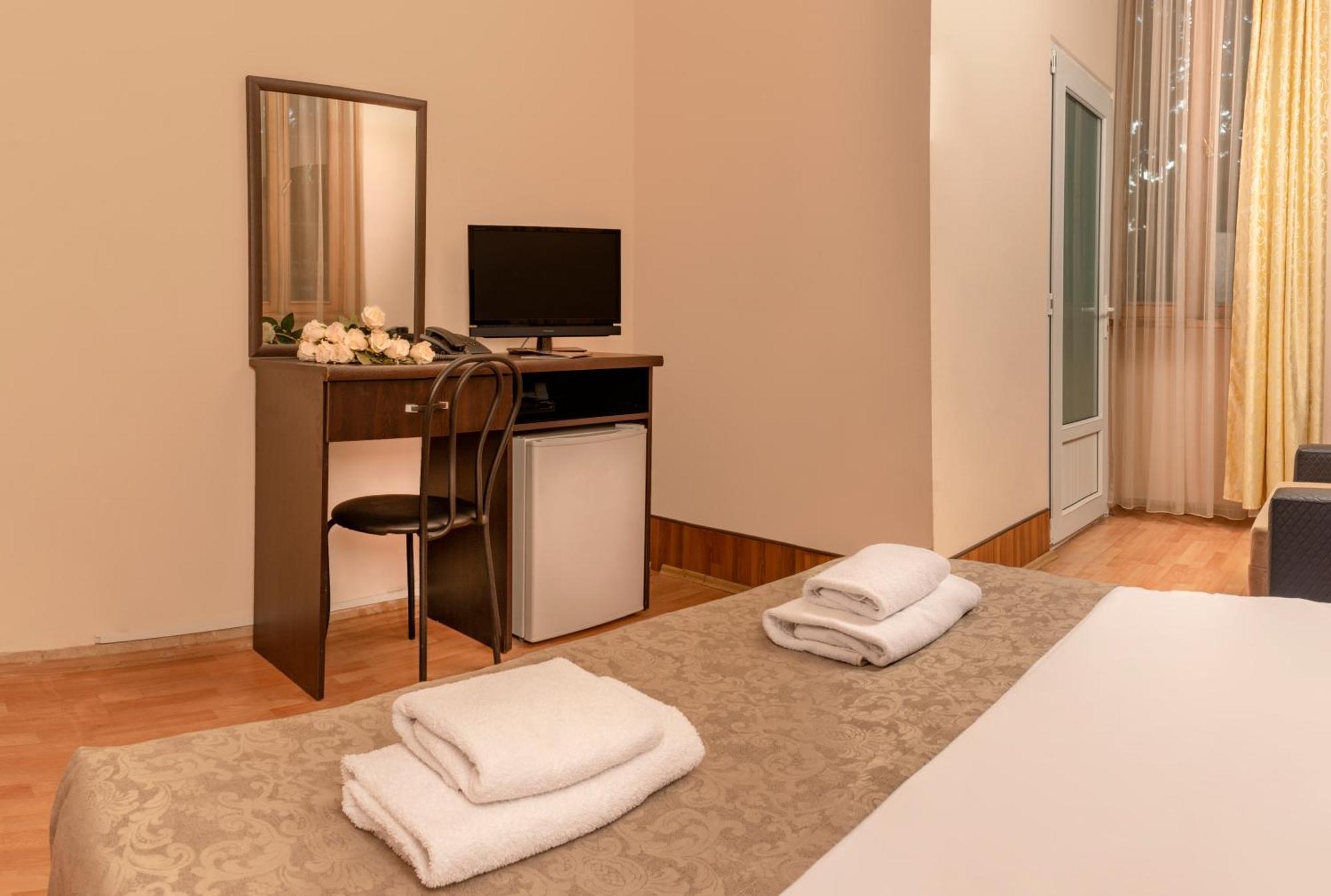 Valeria Hotel Tbilisi ภายนอก รูปภาพ