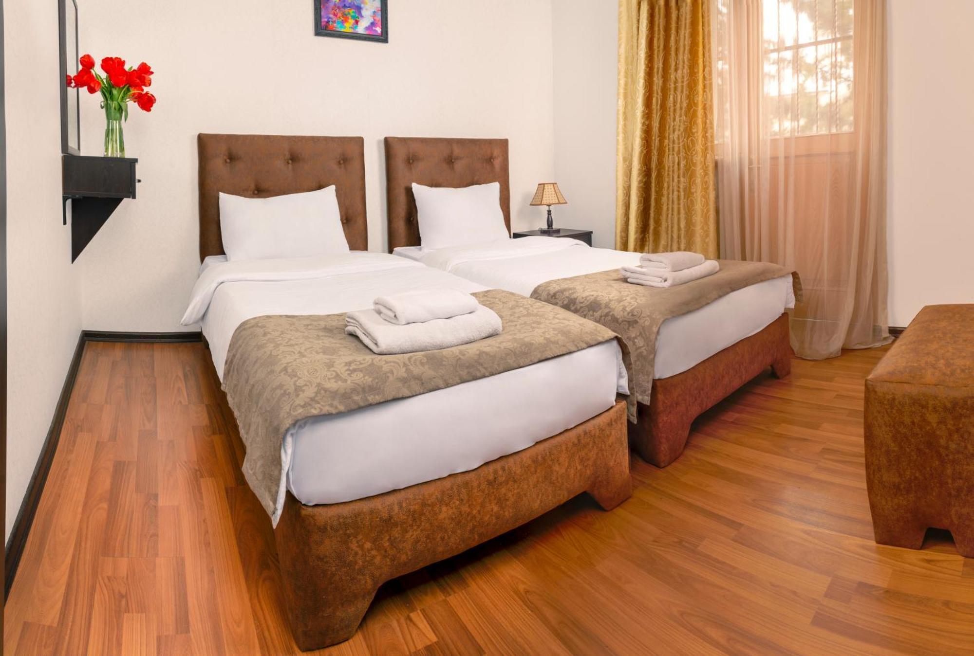 Valeria Hotel Tbilisi ภายนอก รูปภาพ
