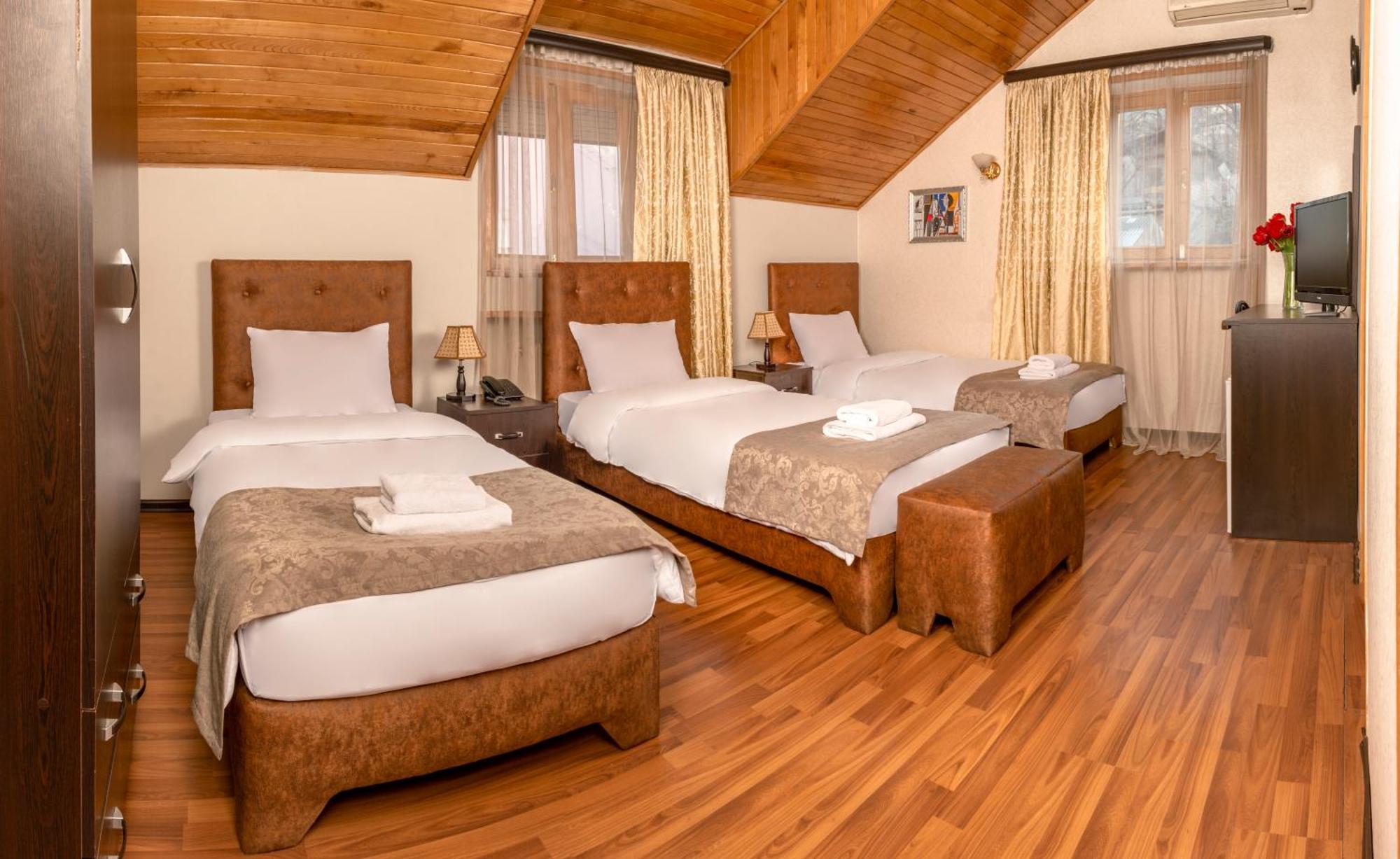 Valeria Hotel Tbilisi ภายนอก รูปภาพ