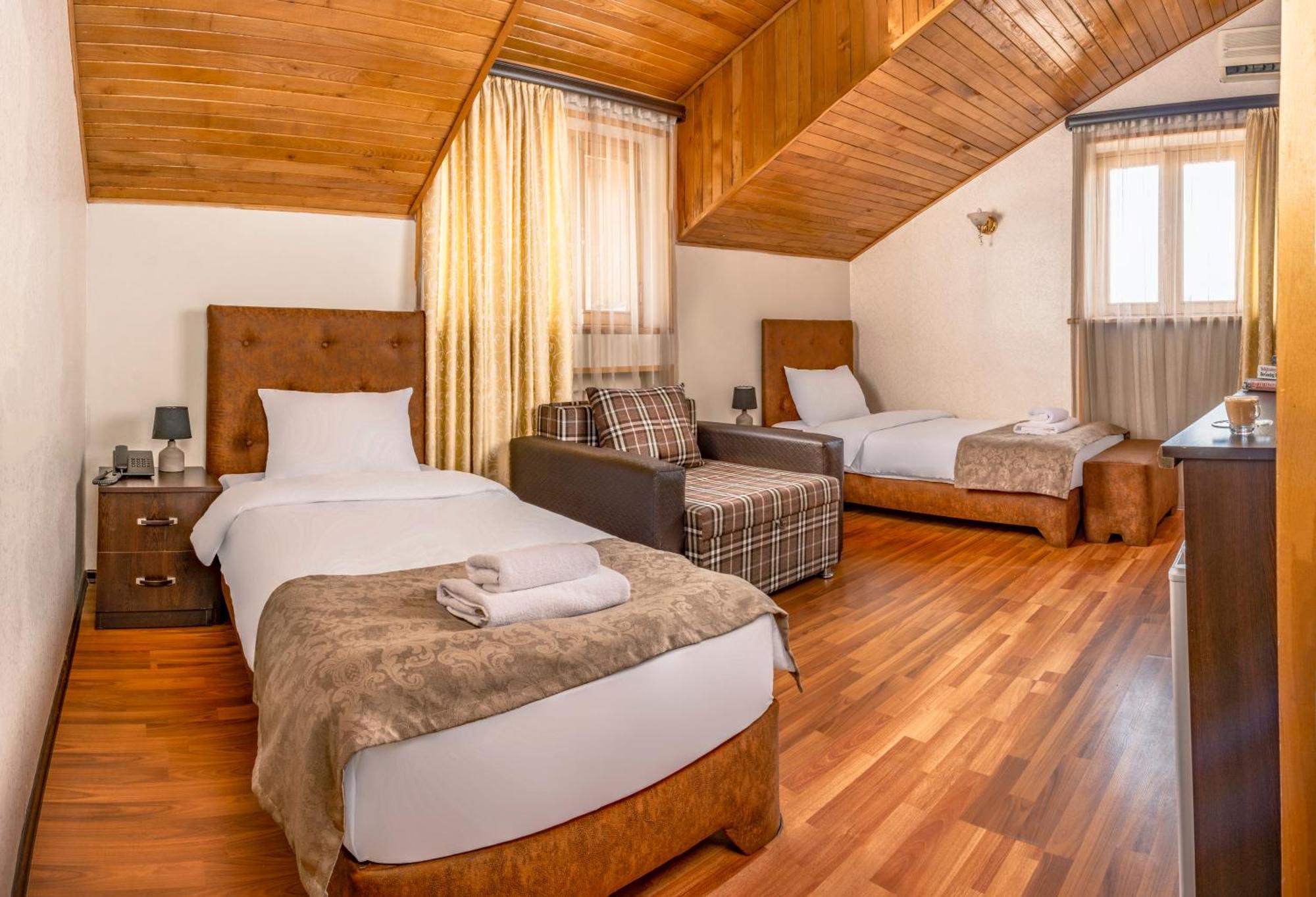 Valeria Hotel Tbilisi ภายนอก รูปภาพ